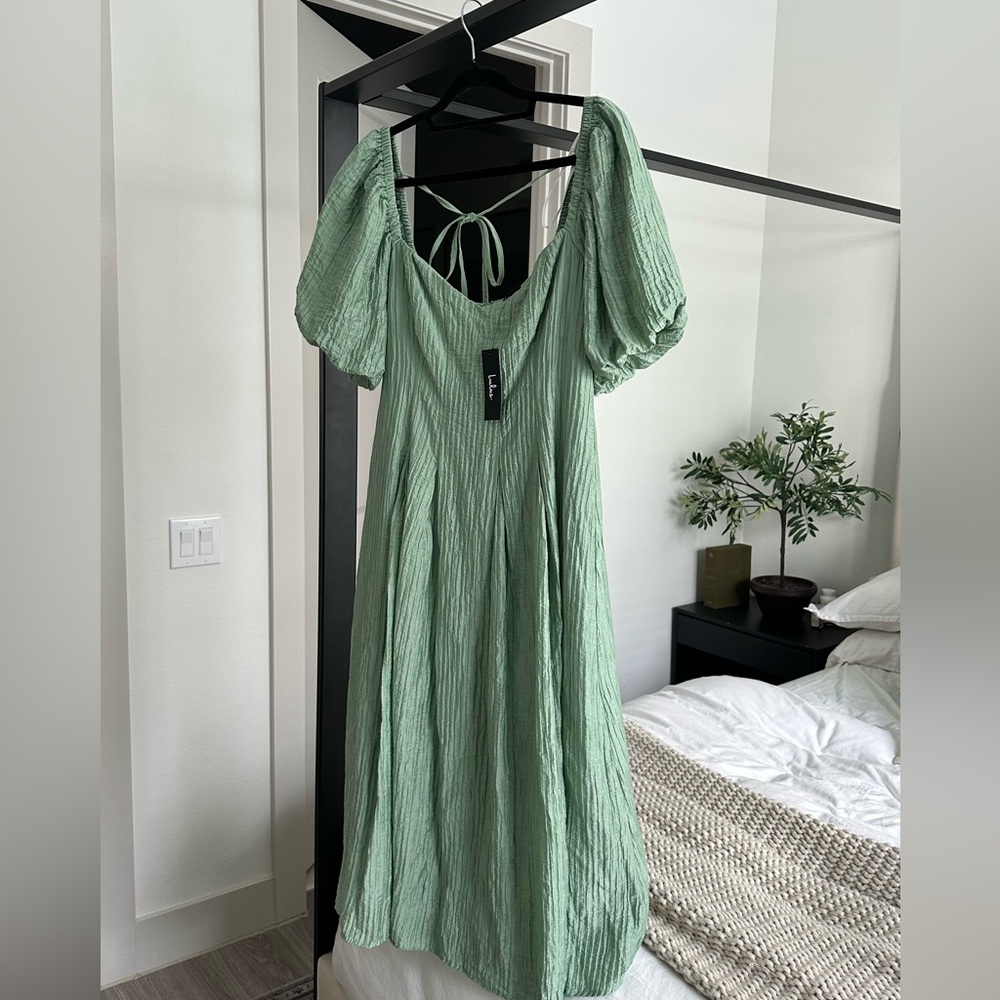 Lulu's Sage Green Puff Sleeve Midi Dress